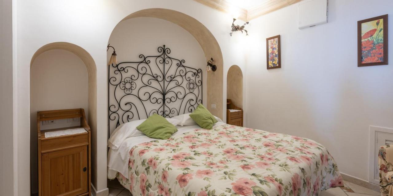 Maristella Apartment Positano Bagian luar foto